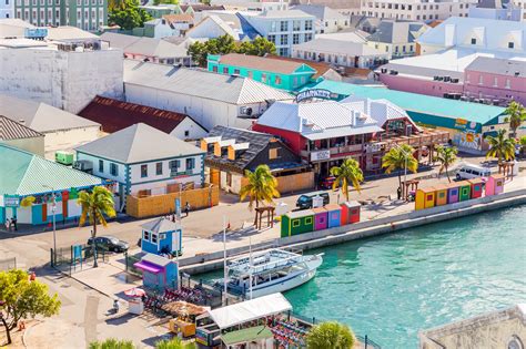 luxury shopping in bahamas.